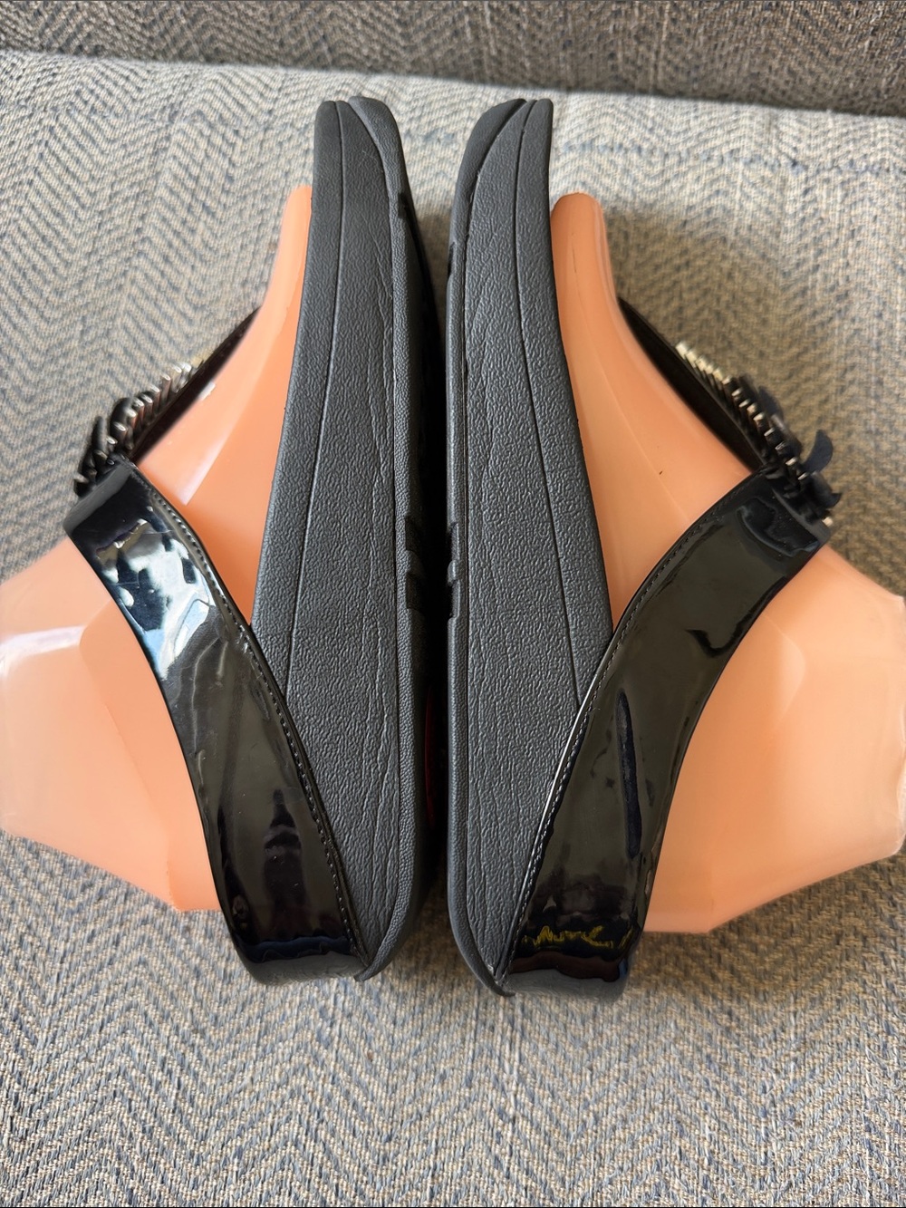 FitFlop Women's Fino Jungle Leaf Toe-post Sandals Flip-Flop Size: 8 - Picture 10 of 16